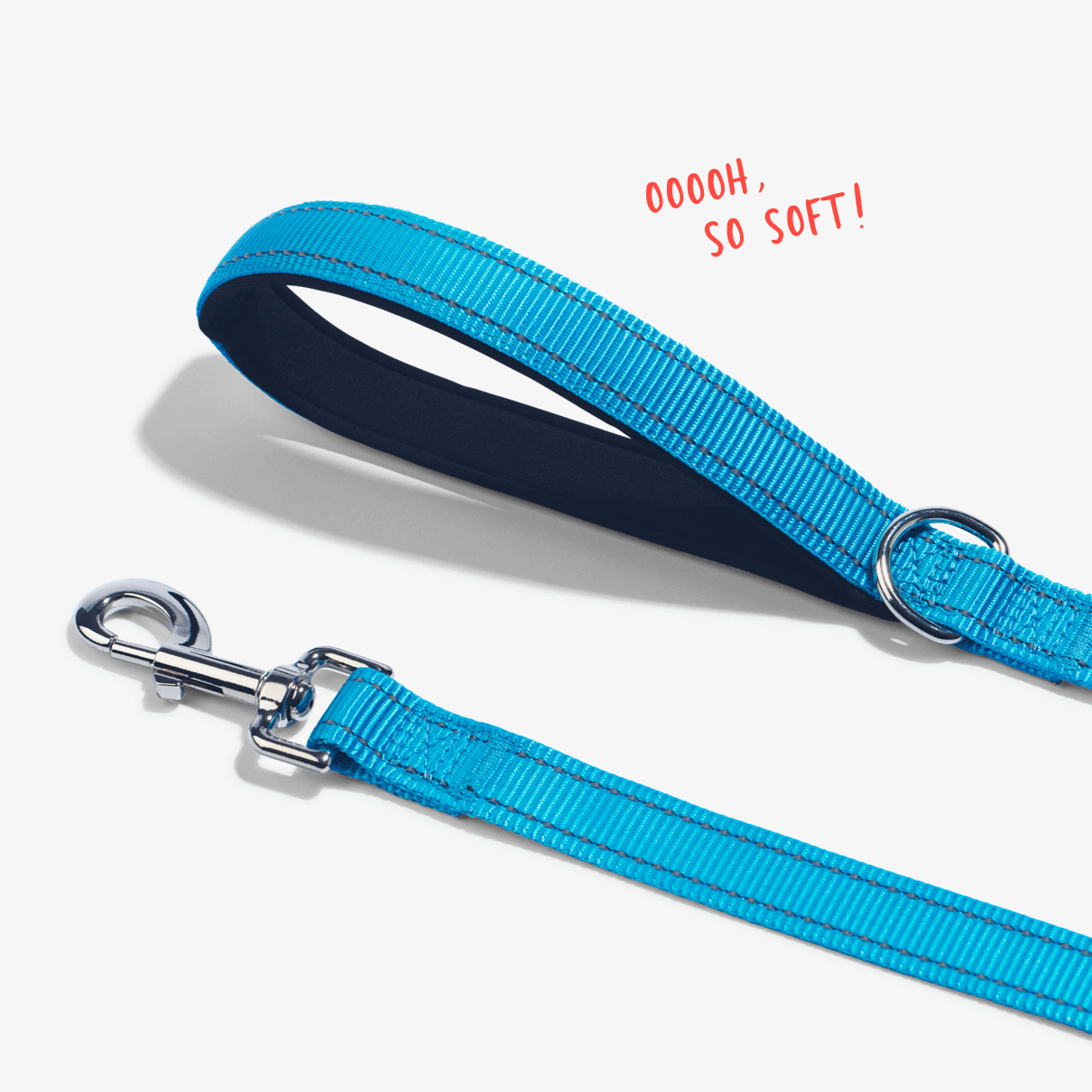 Aqua total control dog leash showing padded handle for comfort